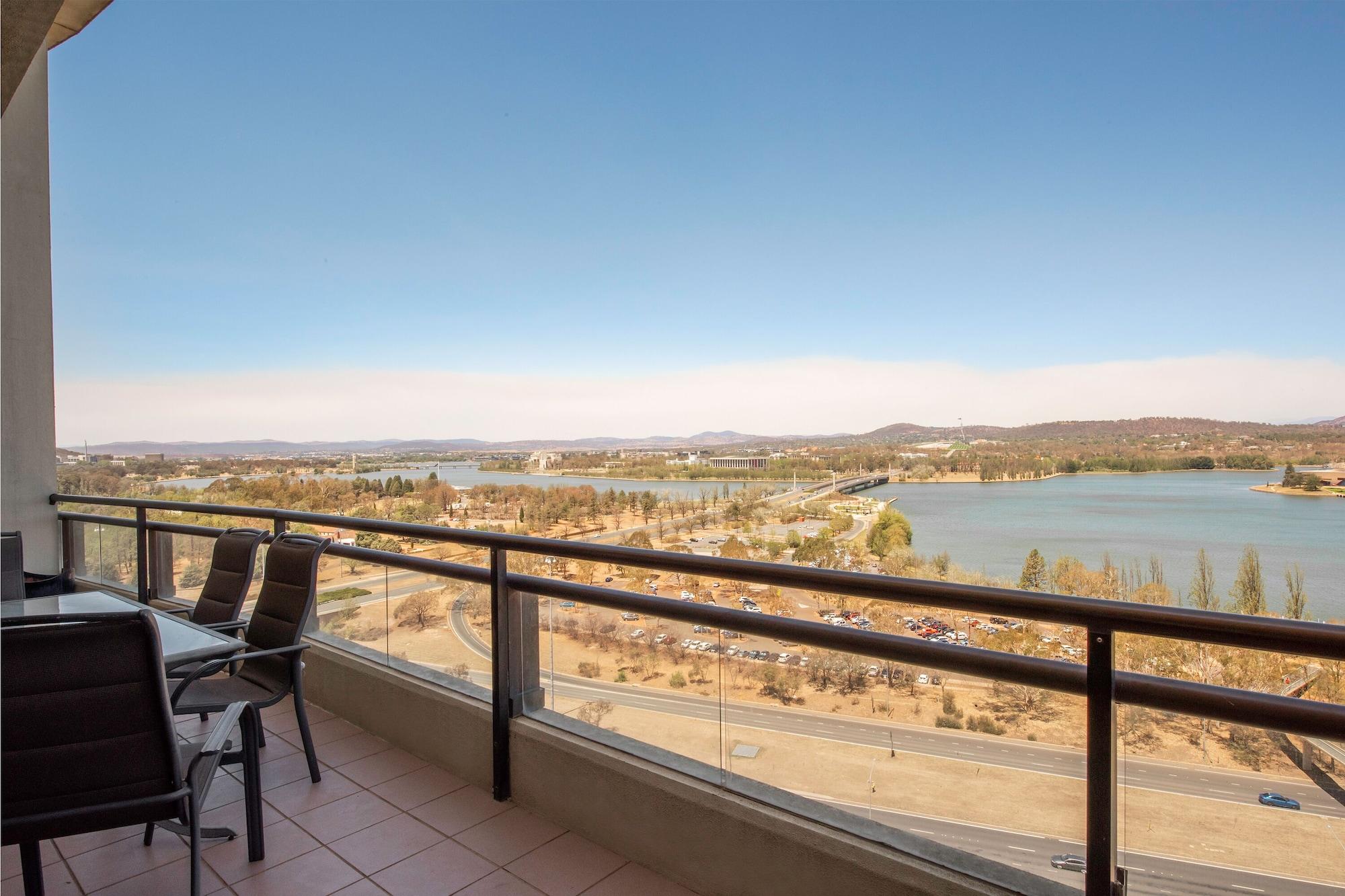 Breakfree Capital Tower Apartments Canberra Buitenkant foto