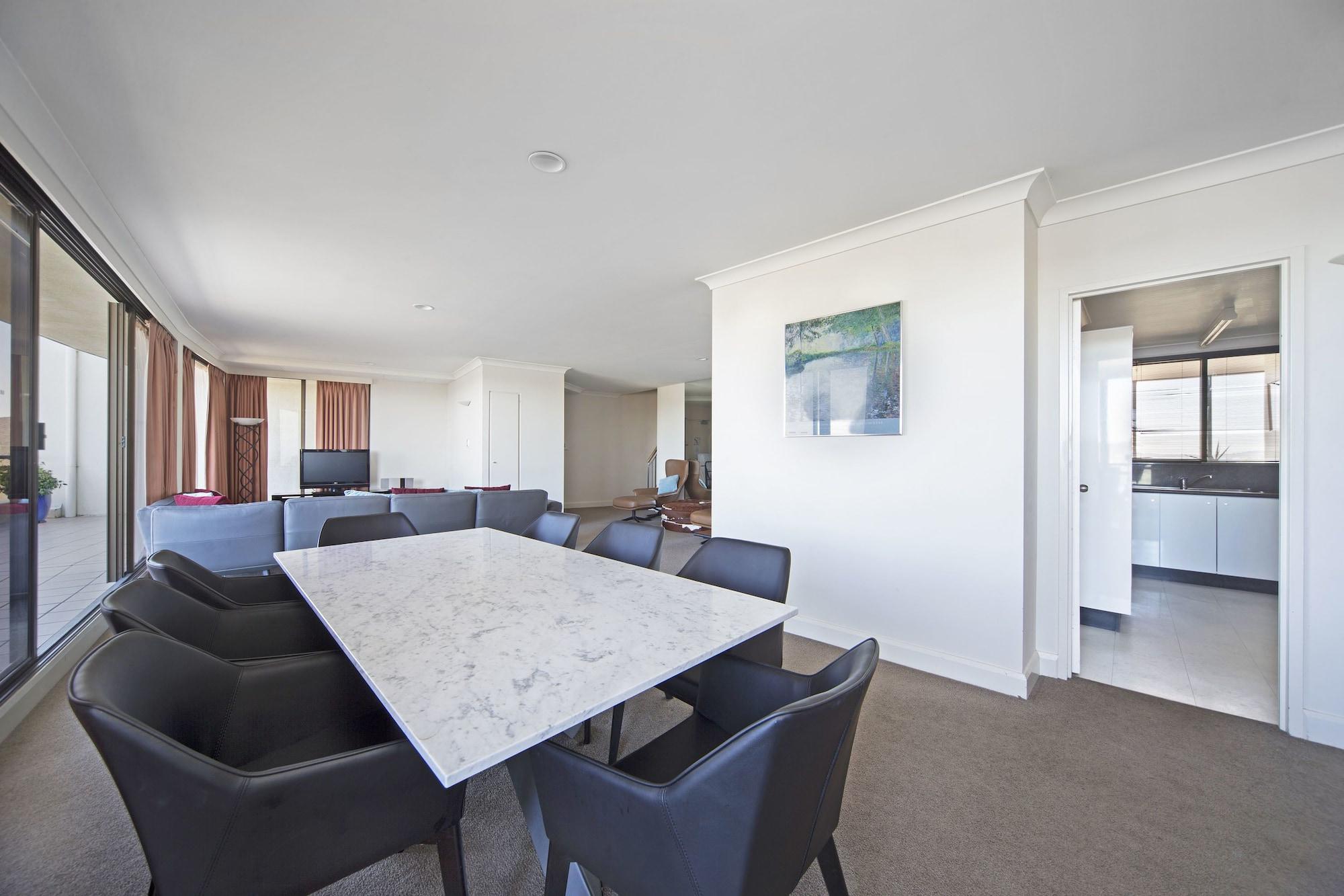 Breakfree Capital Tower Apartments Canberra Buitenkant foto