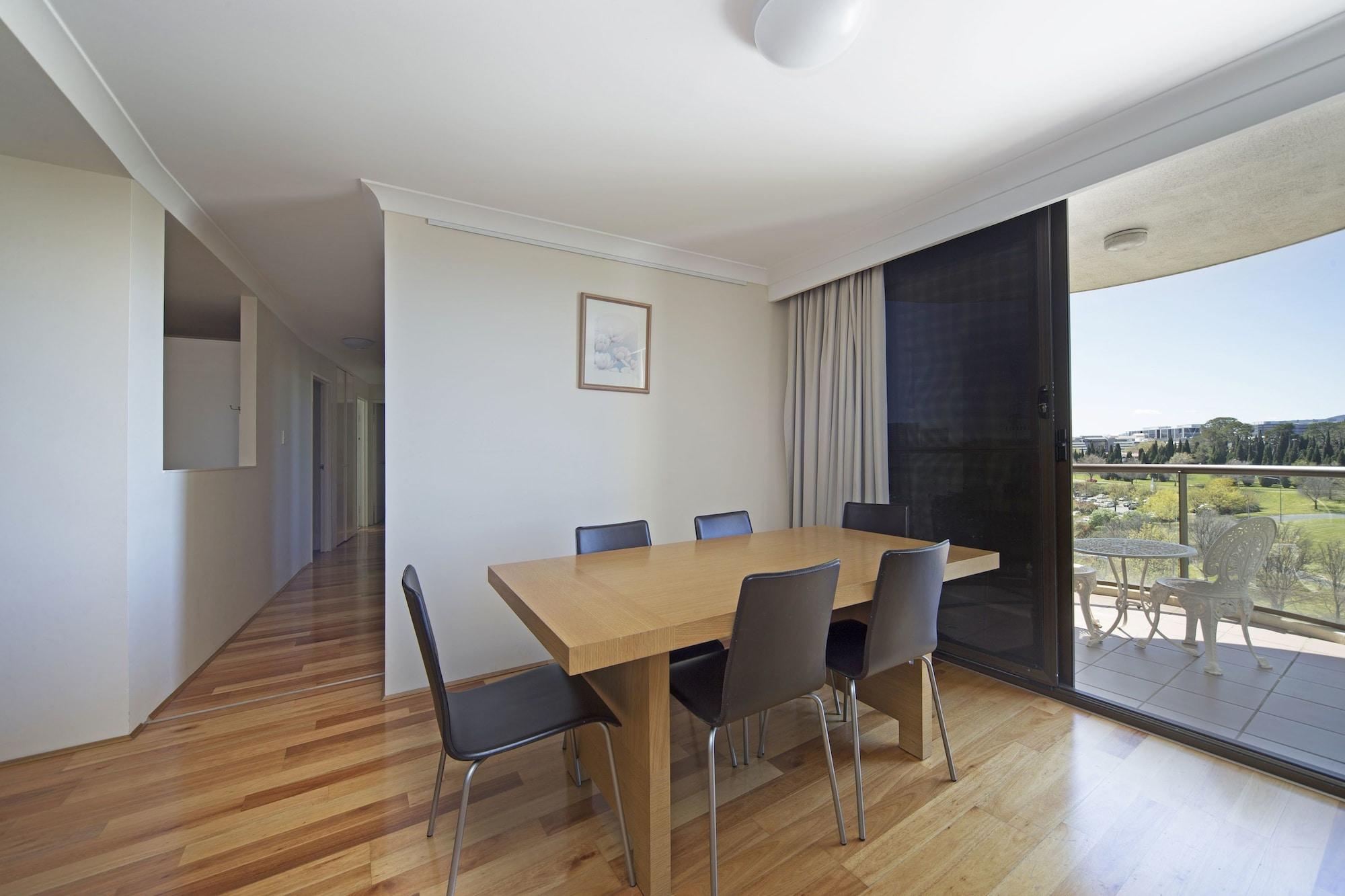 Breakfree Capital Tower Apartments Canberra Buitenkant foto