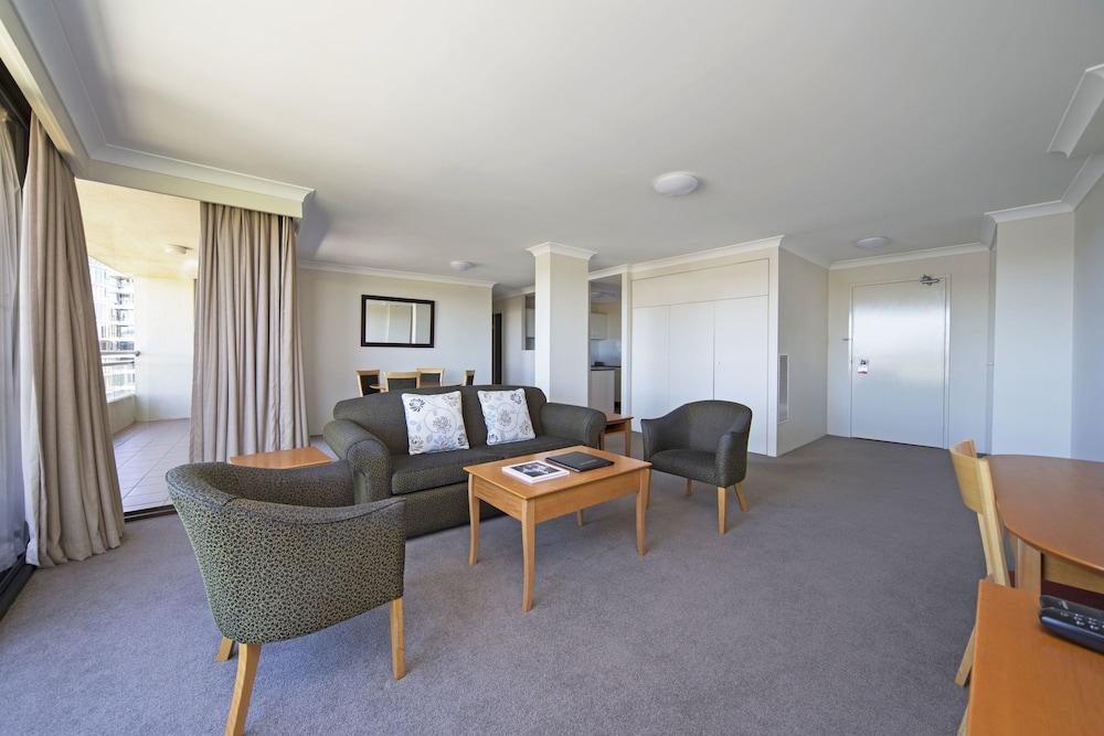 Breakfree Capital Tower Apartments Canberra Buitenkant foto