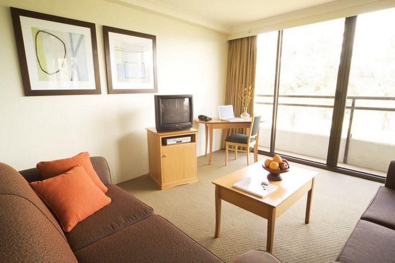 Breakfree Capital Tower Apartments Canberra Buitenkant foto