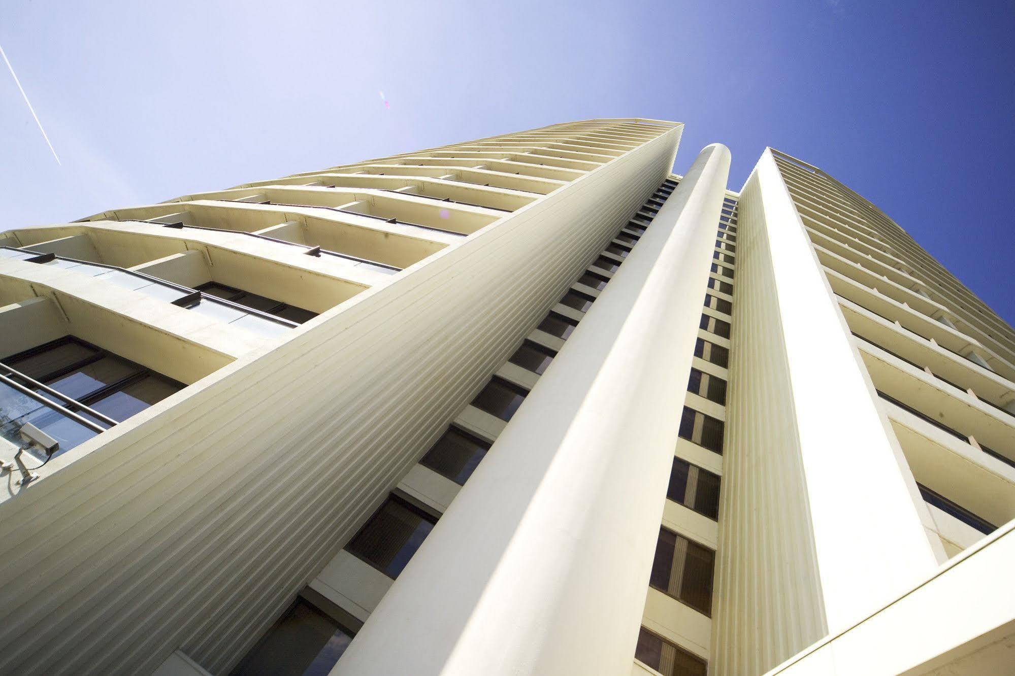 Breakfree Capital Tower Apartments Canberra Buitenkant foto